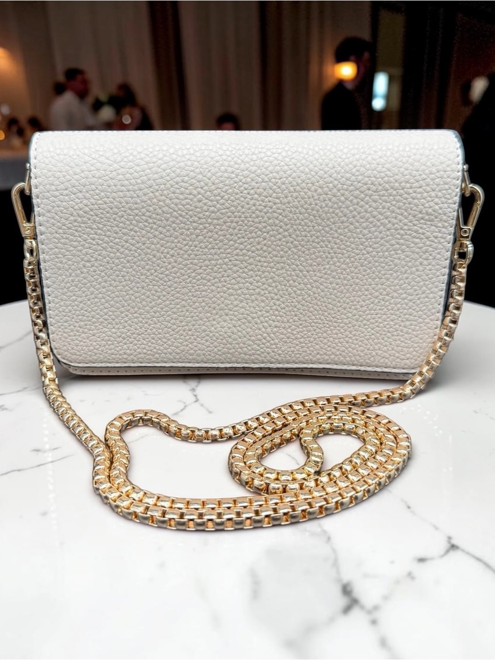 Bagamour White Pebbled Crossbody Bag Wallet On Chain Gold Square Link Strap NWT